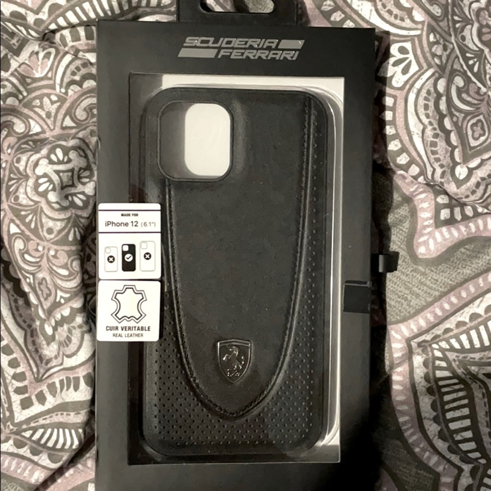 iPhone 12 phone case (real leather)
